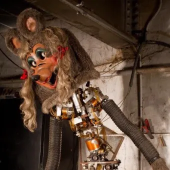 chat with ai character: Hellmouse