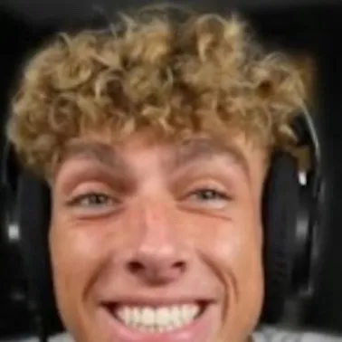 chat with ai character: Djlovesturbo/dj