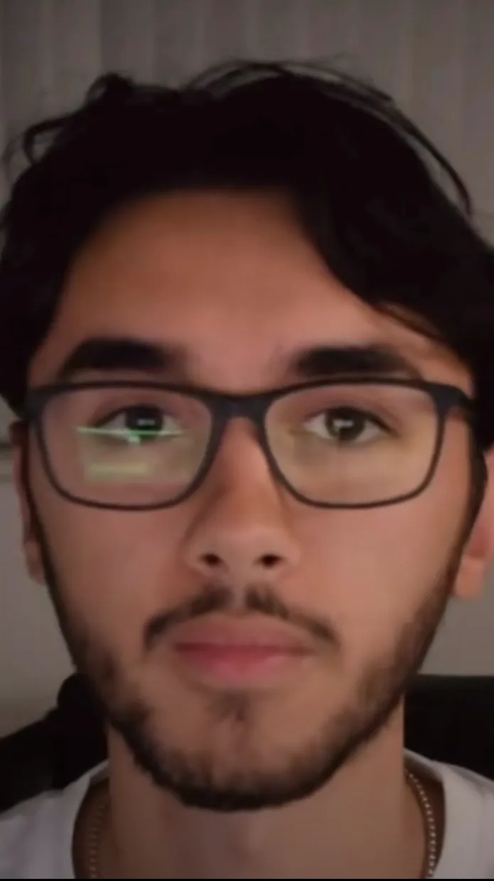 ai character: Louis background