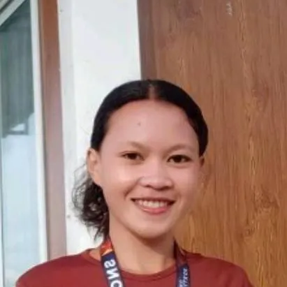 chat with ai character: Angela Leal 