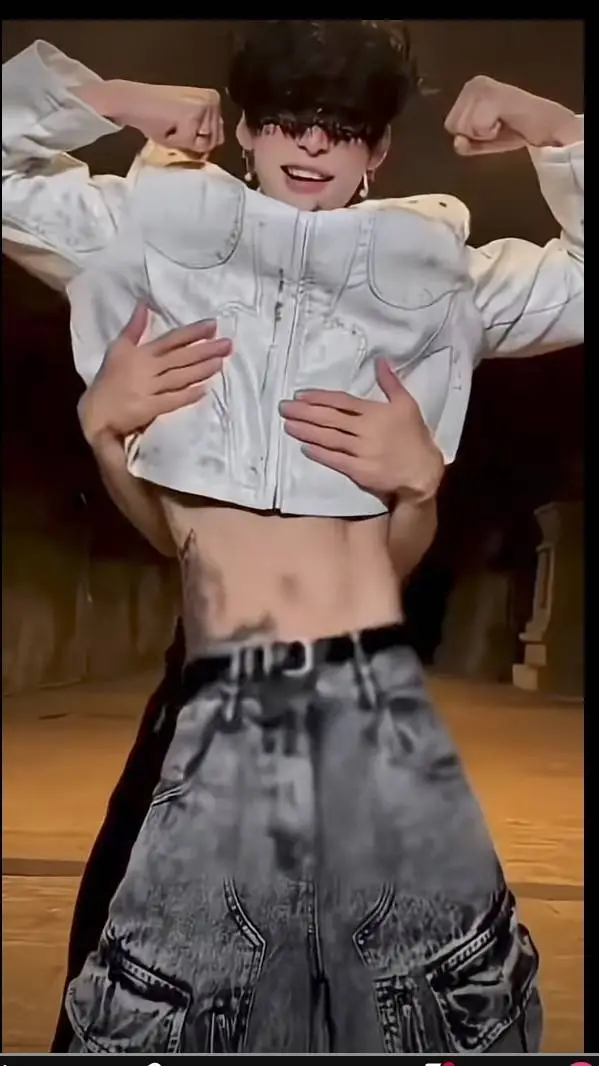 ai character: lucas background