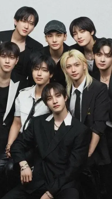 ai character: skz♥️ background