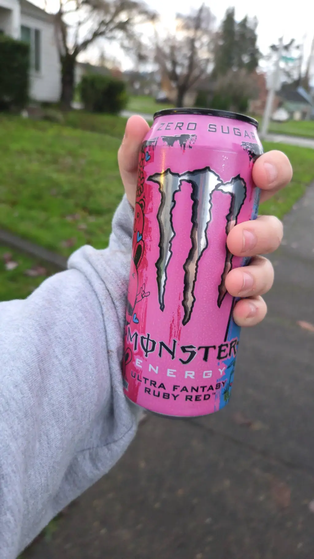 ai character: MONSTERRRR😝😝😝😝 background