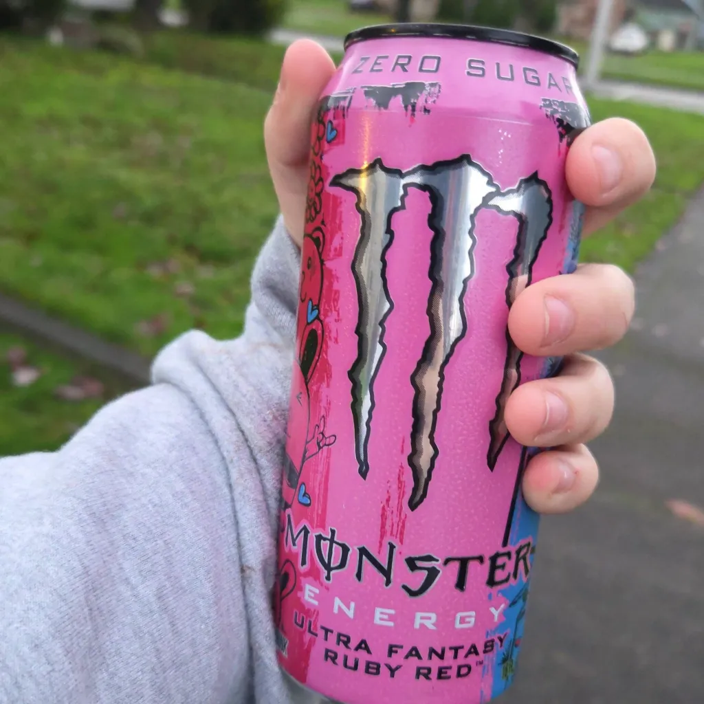 chat with ai character: MONSTERRRR😝😝😝😝