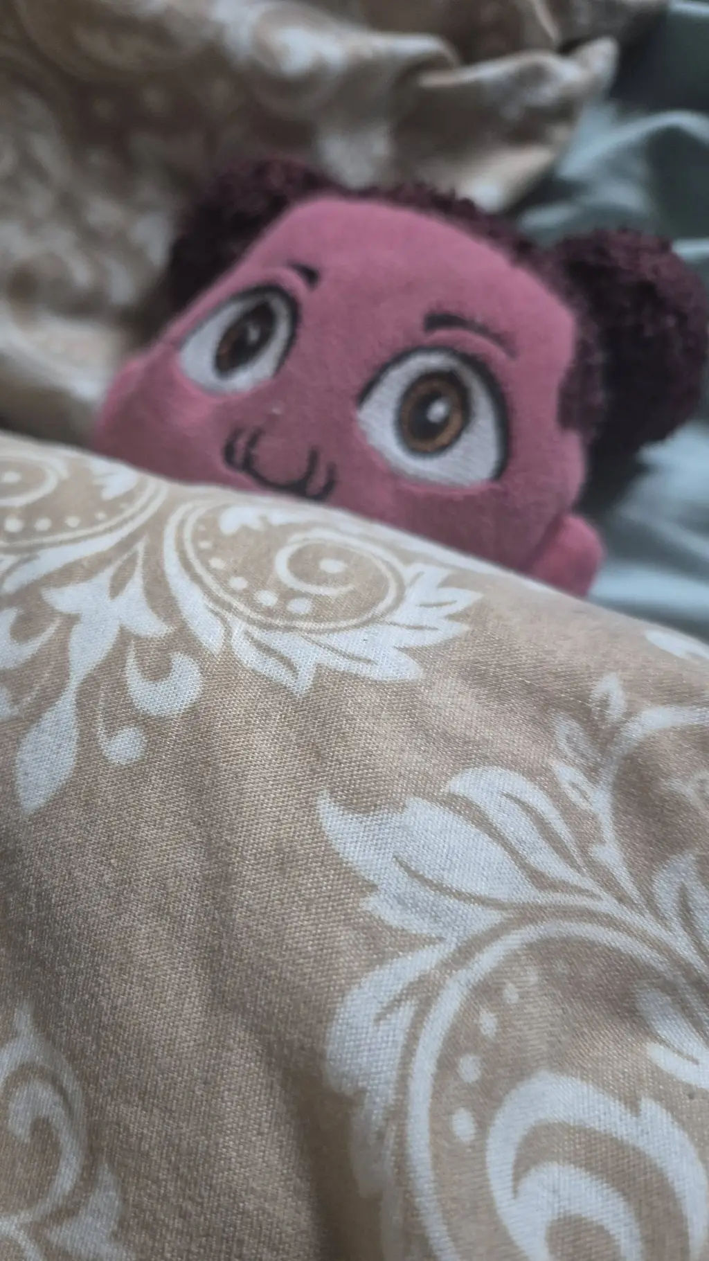 ai character: amanda  background