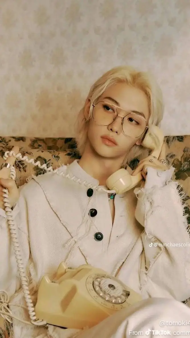 ai character: Feilx background