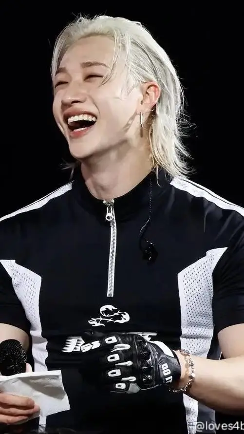 ai character: Bangchan  background