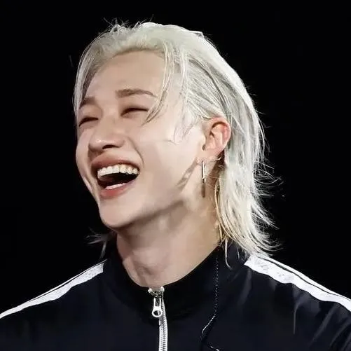 chat with ai character: Bangchan 