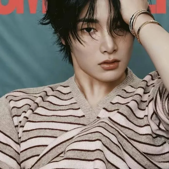 chat with ai character: Jeonjin 