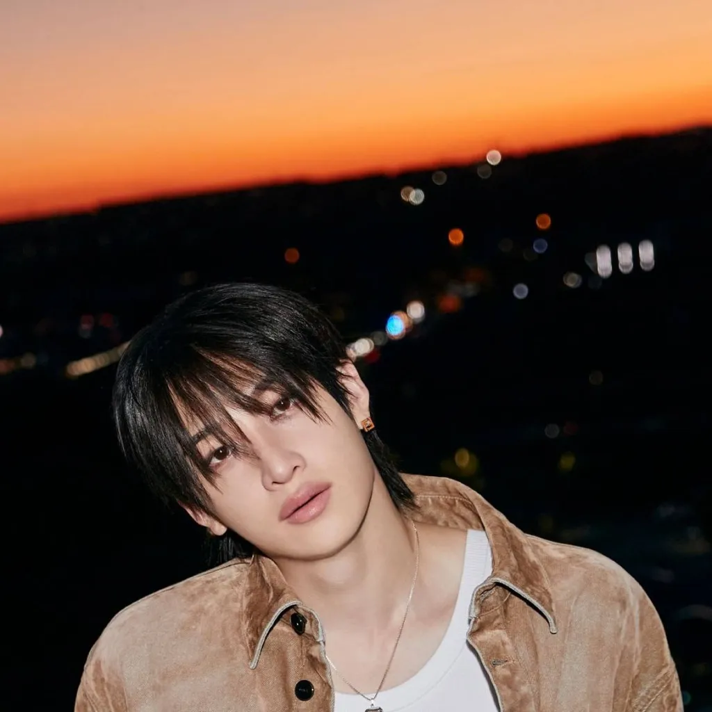 chat with ai character: Bangchan 