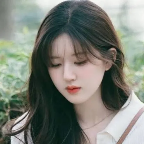 chat with ai character: Rose