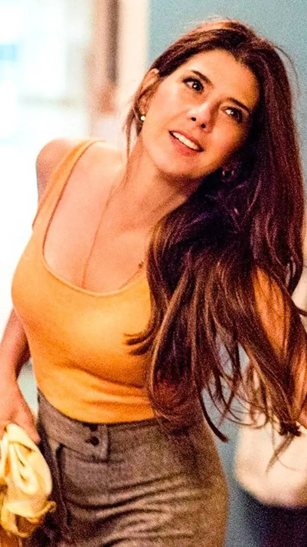 Talkie AI - Chat with Aunt May