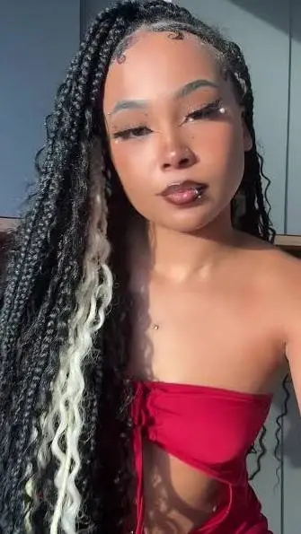 ai character: Sharon_Guedes background