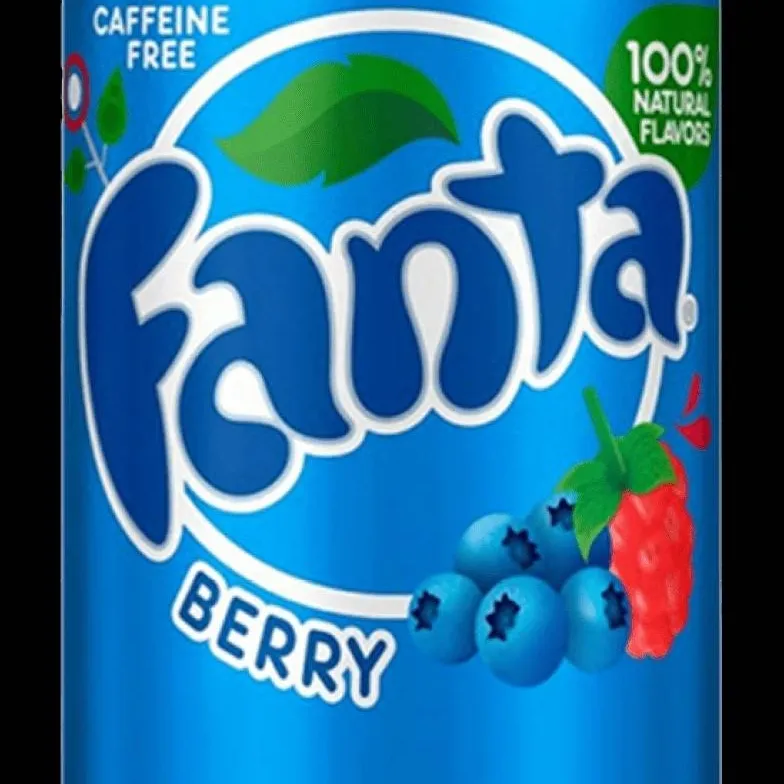 chat with ai character: Fanta de bayas 🫐