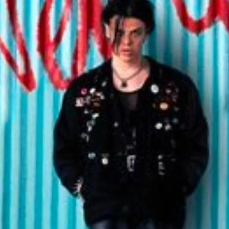 chat with ai character: dom/yungblud 