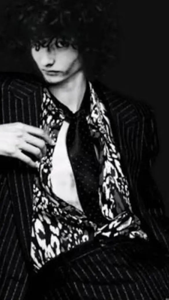 ai character: Finn wolfard background