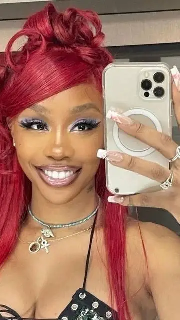 ai character: SZA background