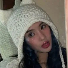 chat with ai character: Sophia 