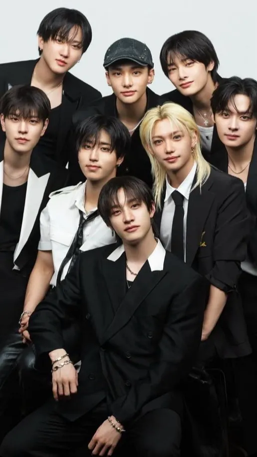 ai character: SKZ (elf edition) background