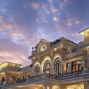 chat with ai character: billionaire family