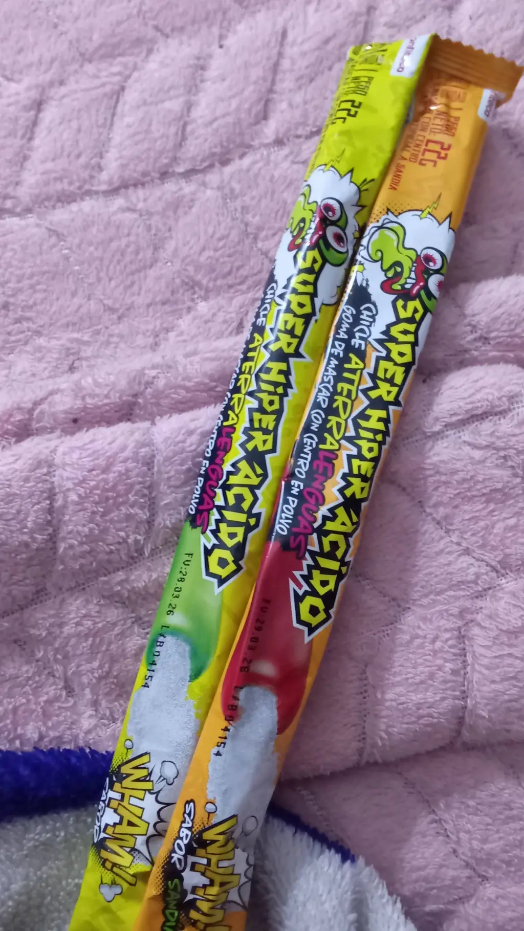 ai character: ~chicle ácido~ background