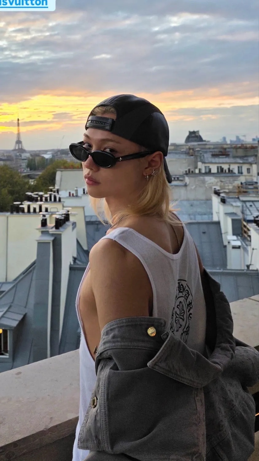 ai character: Felix background