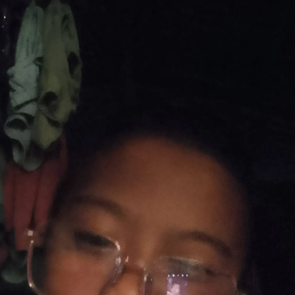 chat with ai character: zaff