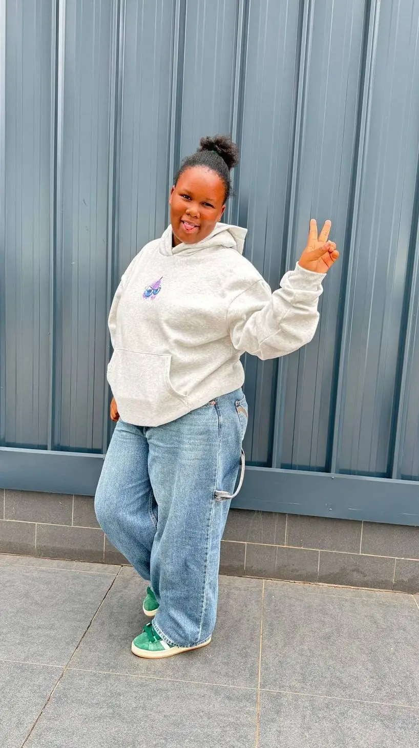 ai character: mia donald background