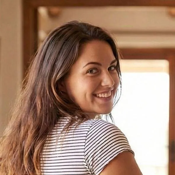 chat with ai character: Natasha 