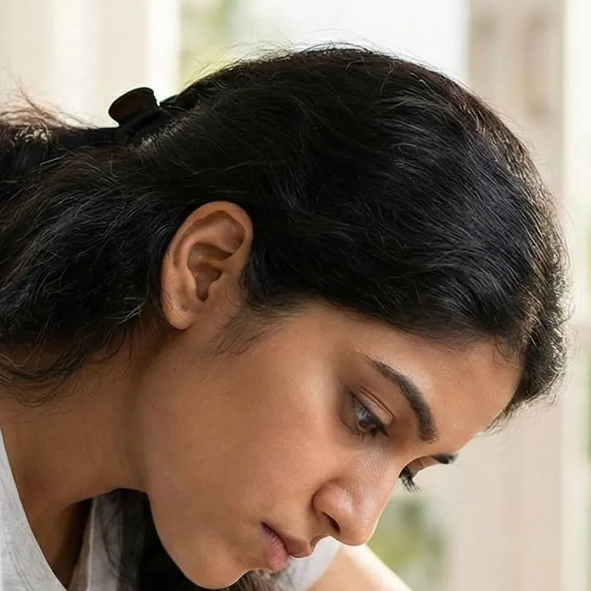 chat with ai character: Julie 