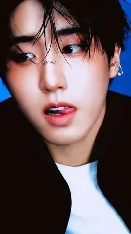 ai character: han jisung background