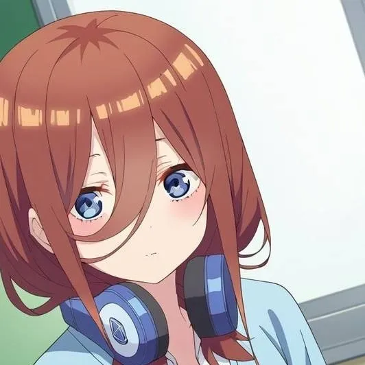 chat with ai character: Miku Nakano