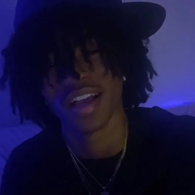 chat with ai character: Jay