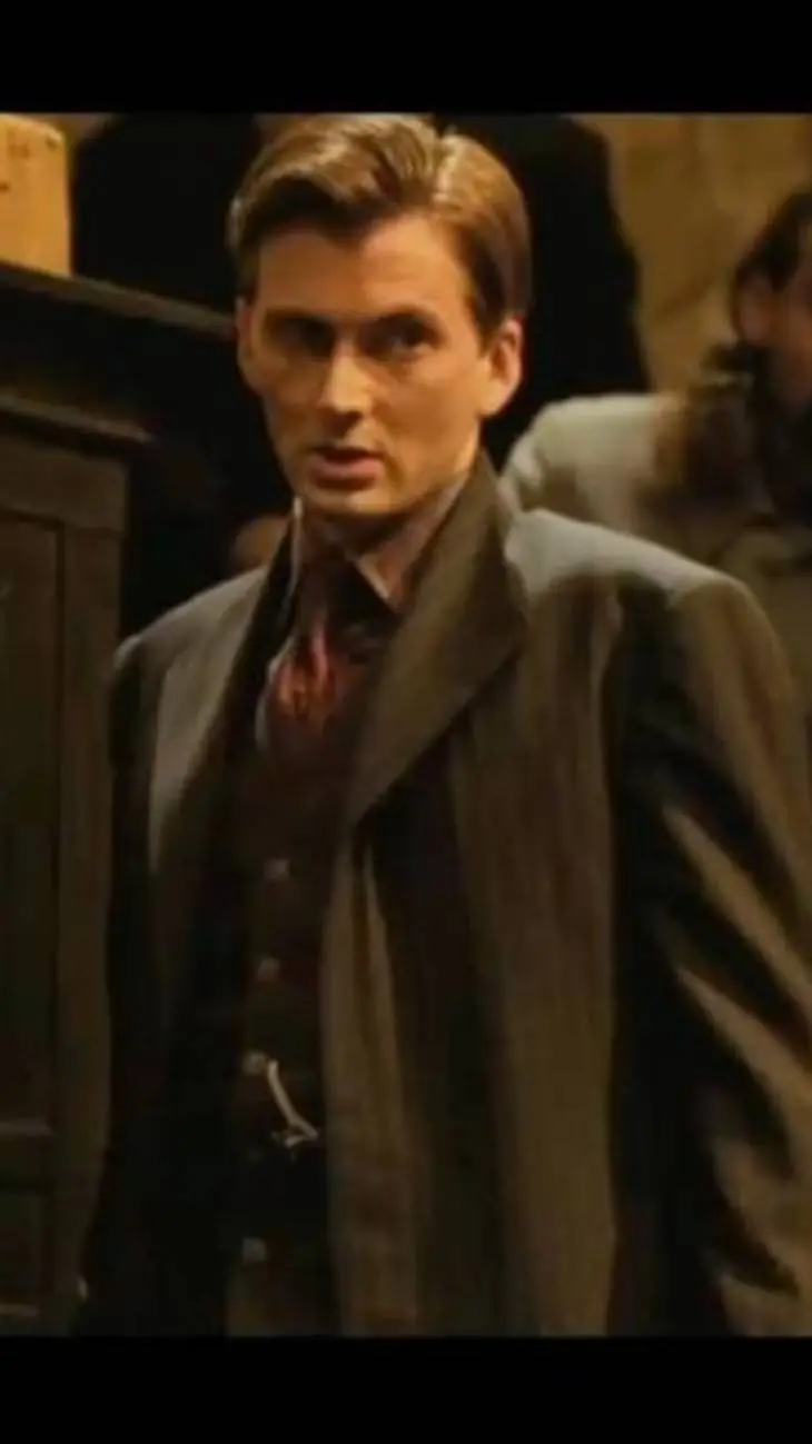 ai character: ~ the maze ~ background