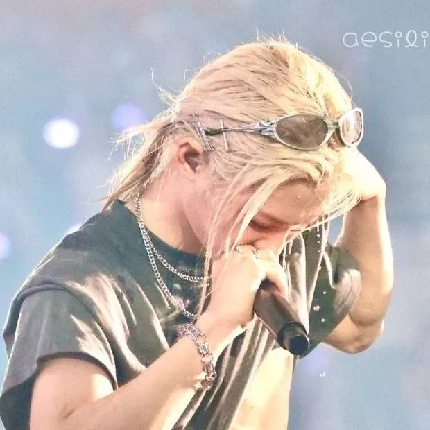 chat with ai character: ˙˚ʚ🐱✰•𝓕𝓮𝓵𝓲𝔁•✰🐥ɞ˚