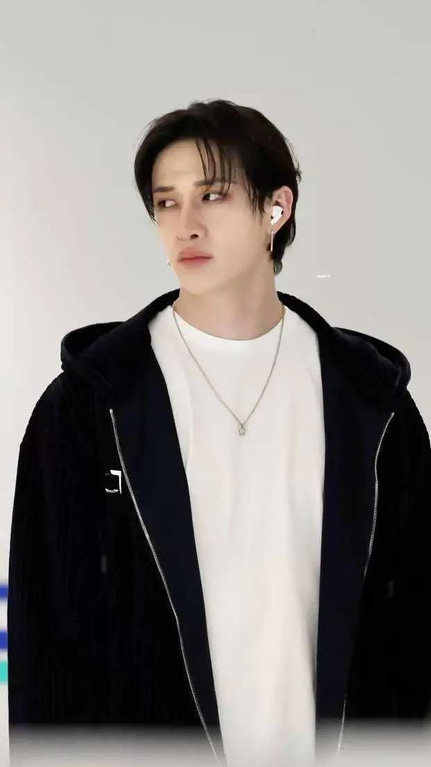 ai character: Bangchan background