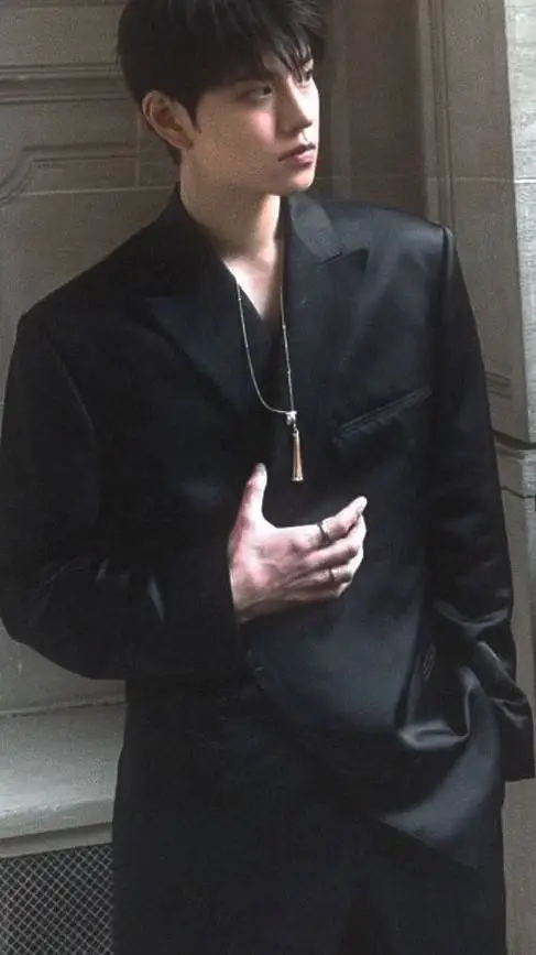 ai character: Seungmin background