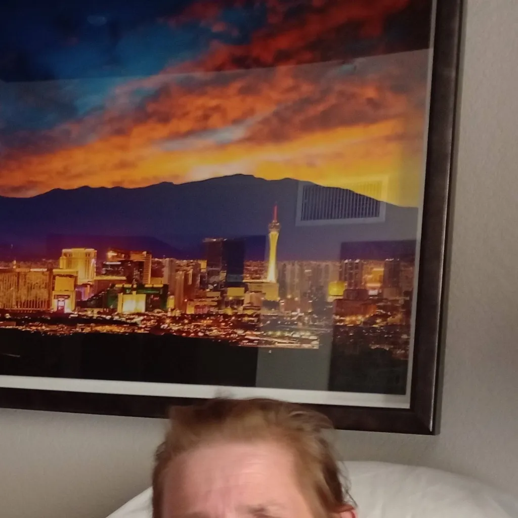 chat with ai character: Girl