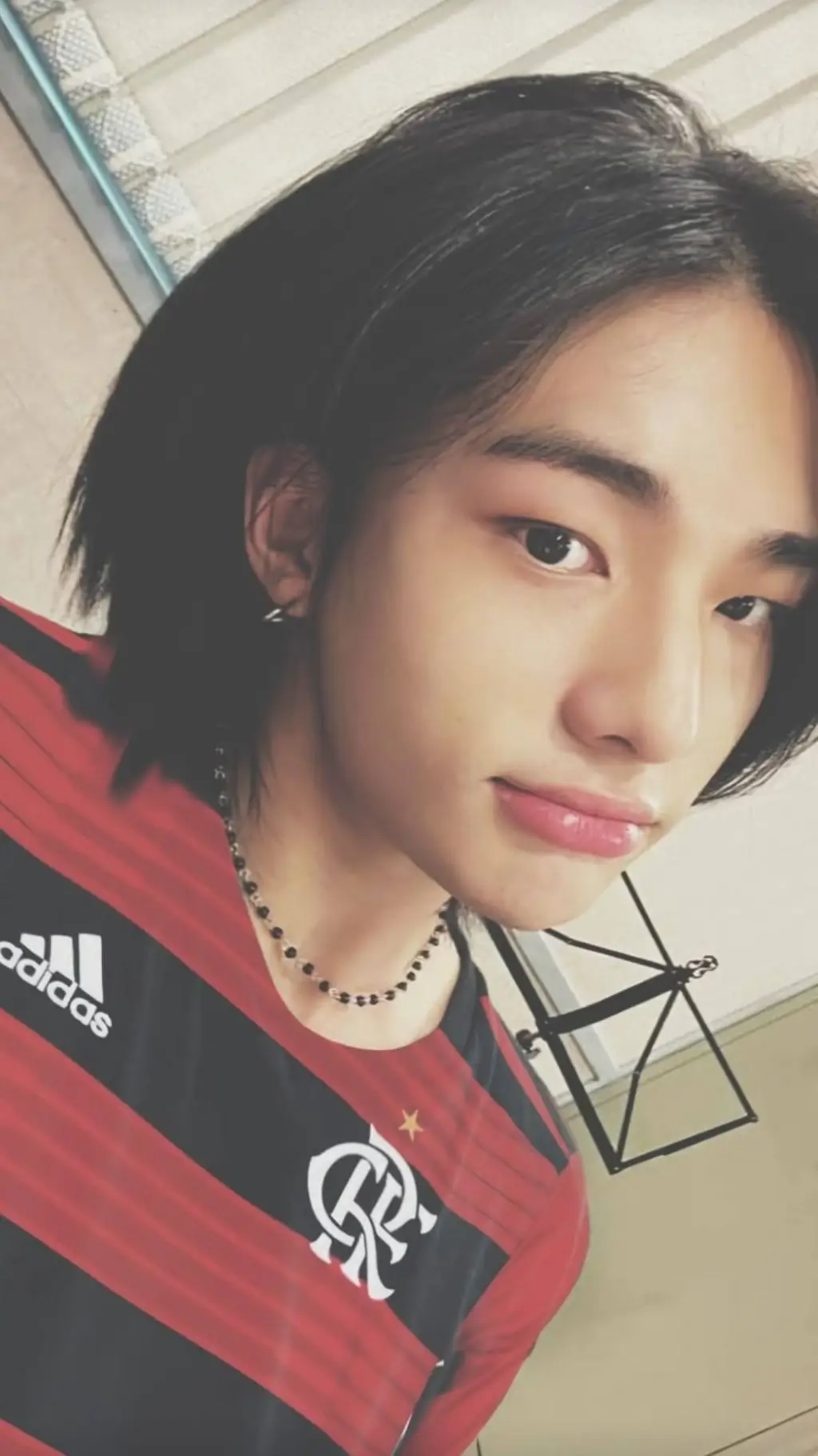 ai character: 🎀Hyunjin🎀 background