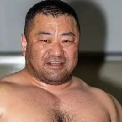 chat with ai character: Abel the Giant