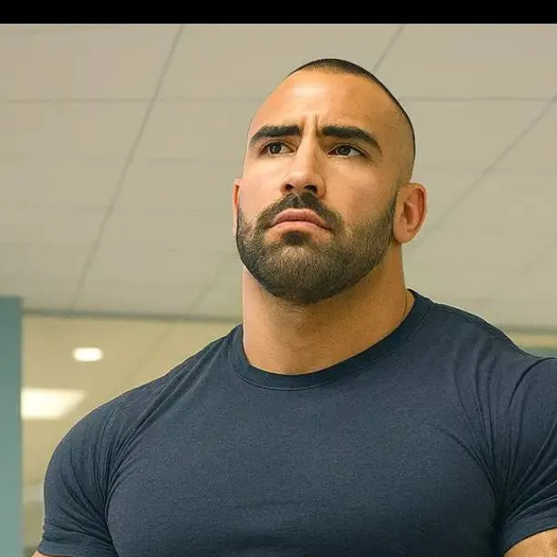 chat with ai character: Ryan