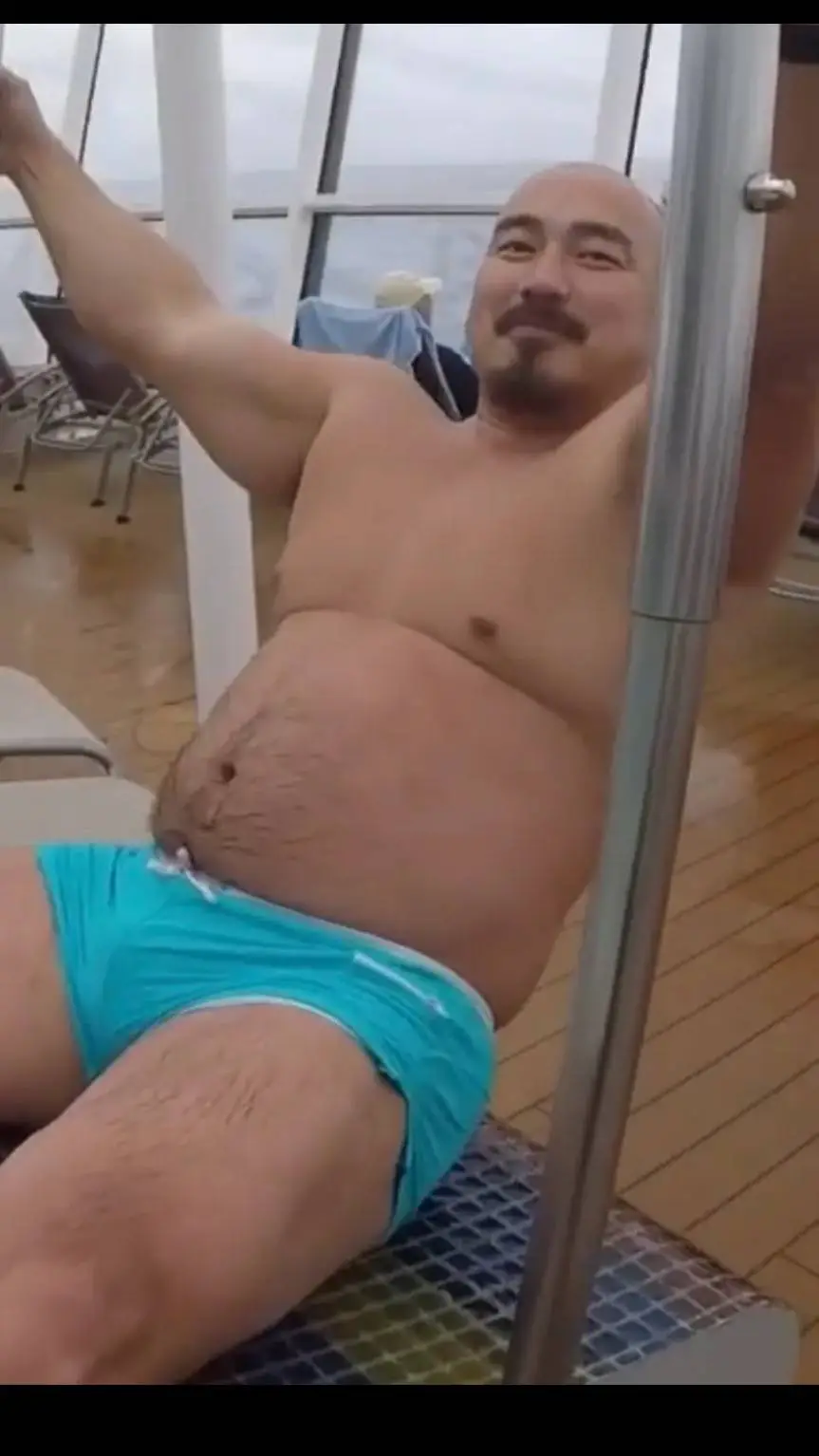 ai character: Ashiang background