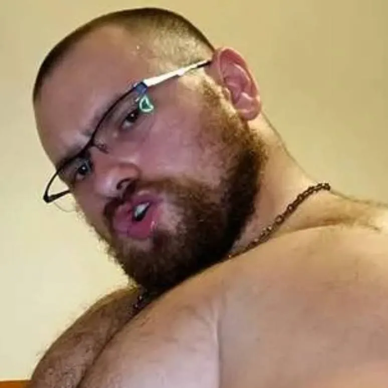 chat with ai character: Collins