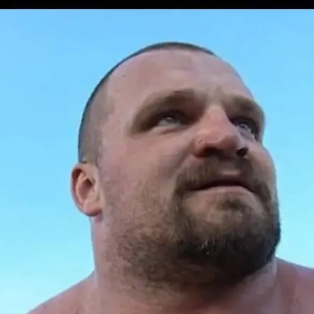 chat with ai character: Lucian