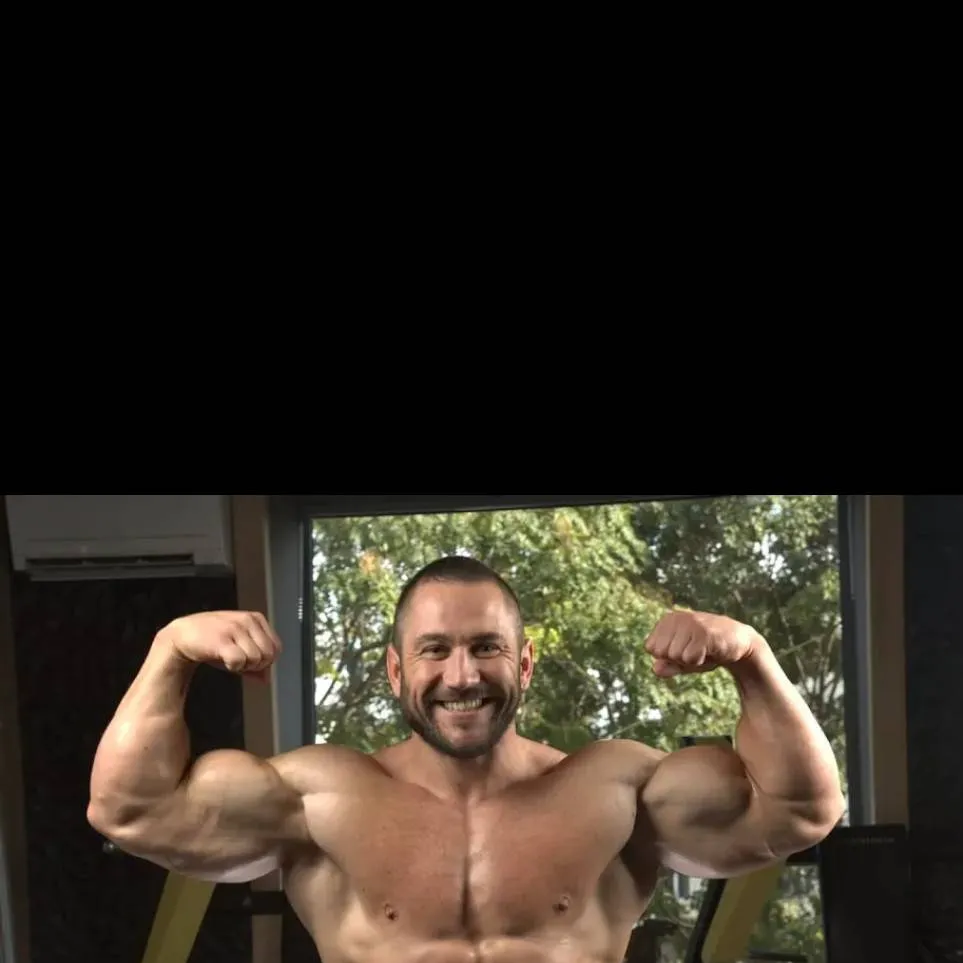 chat with ai character: Bryson