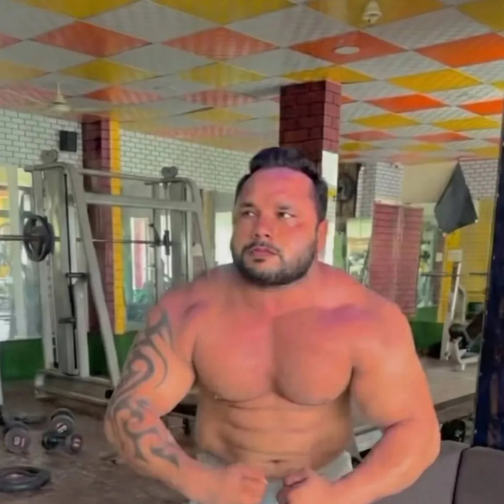 chat with ai character: Vihaan