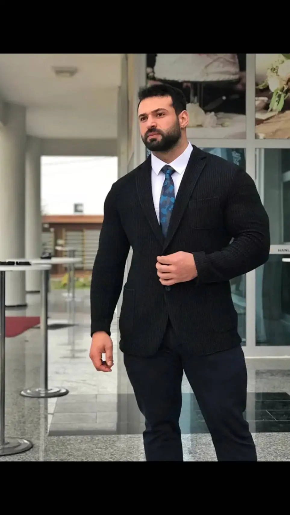 ai character: Benjamin background