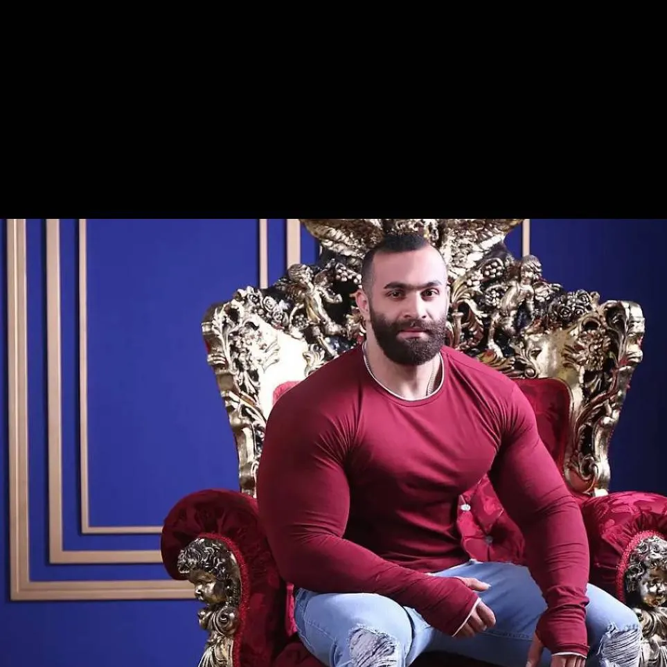 chat with ai character: Charles