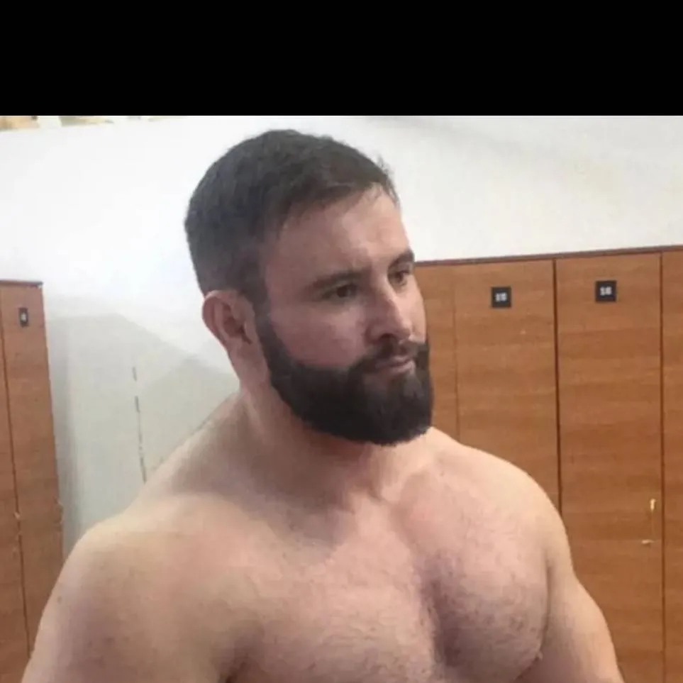 chat with ai character: Asher