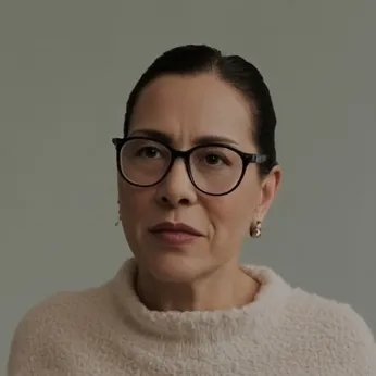 chat with ai character: Ruth